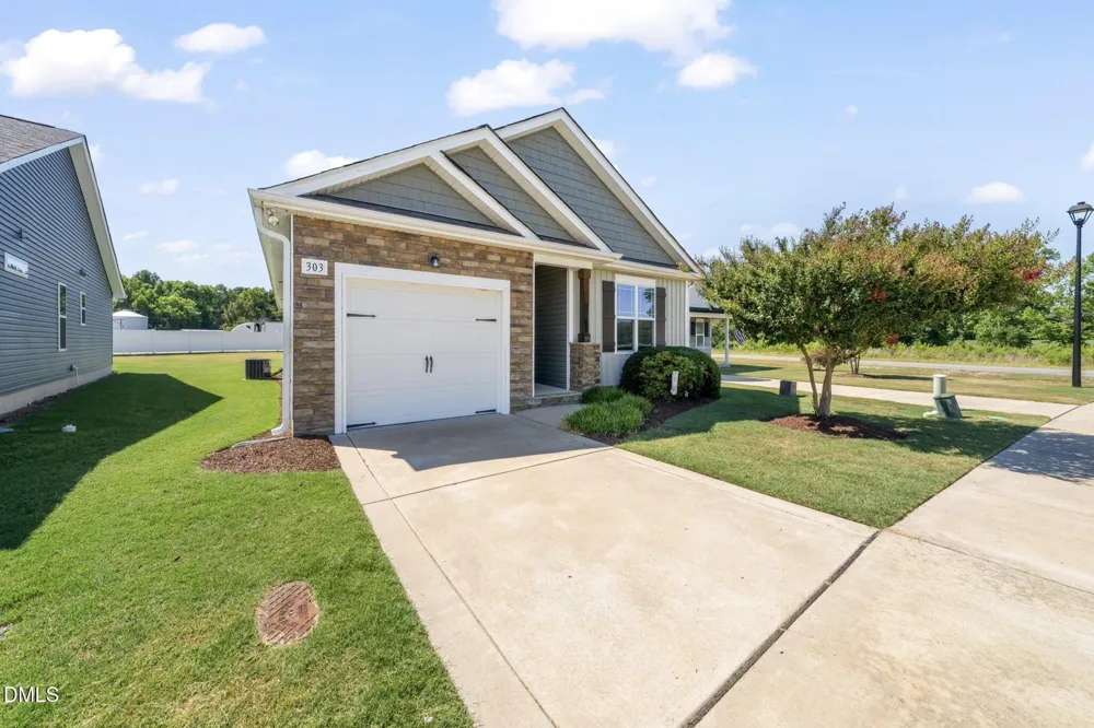 303 Bella Square Smithfield, NC 27577