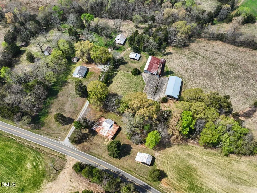 7793 Ridgeville Road Leasburg, NC 27291