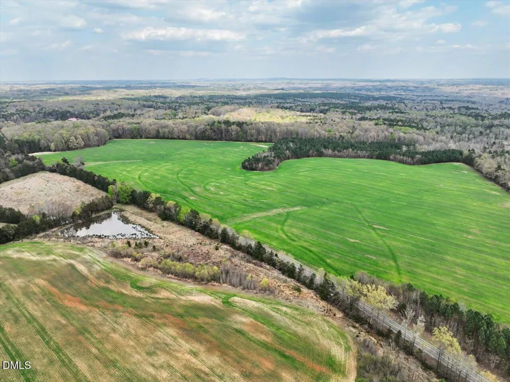 7793 Ridgeville Road Leasburg, NC 27291