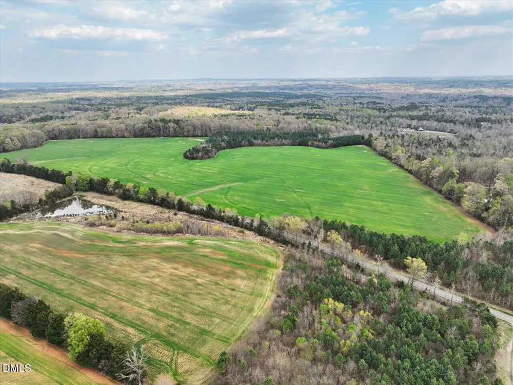 7793 Ridgeville Road Leasburg, NC 27291