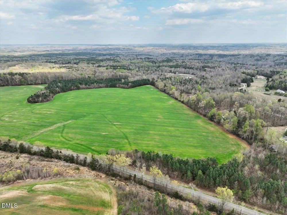 7793 Ridgeville Road Leasburg, NC 27291