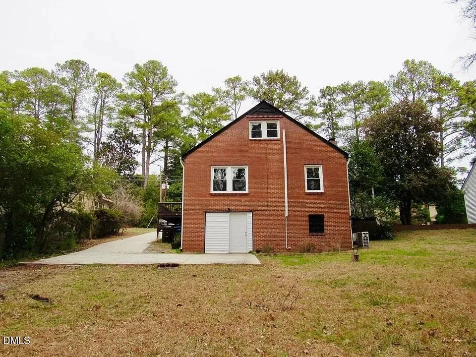 209 Carbonton Road Sanford, NC 27330