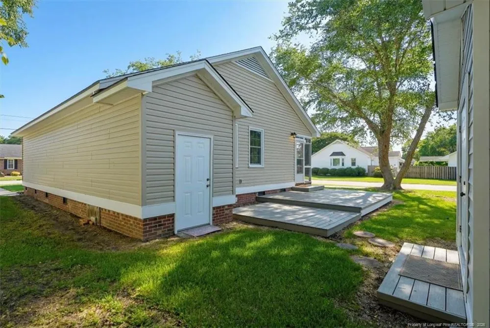 1301 E 10th Street Lumberton, NC 28358
