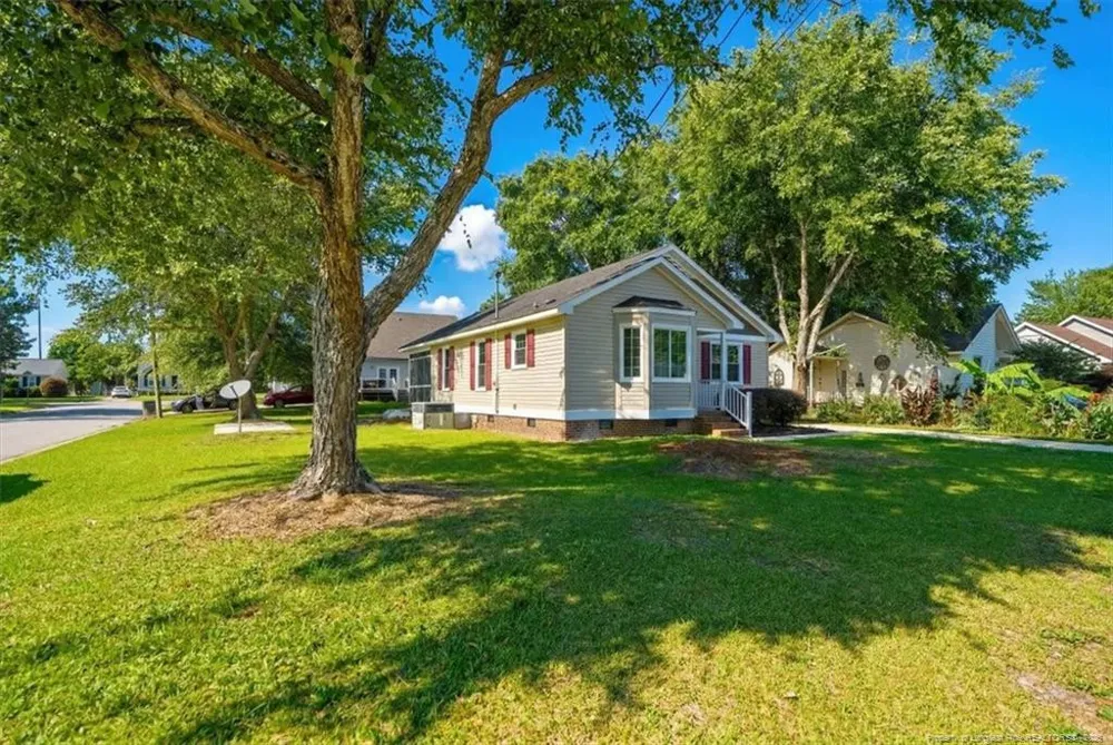 1301 E 10th Street Lumberton, NC 28358