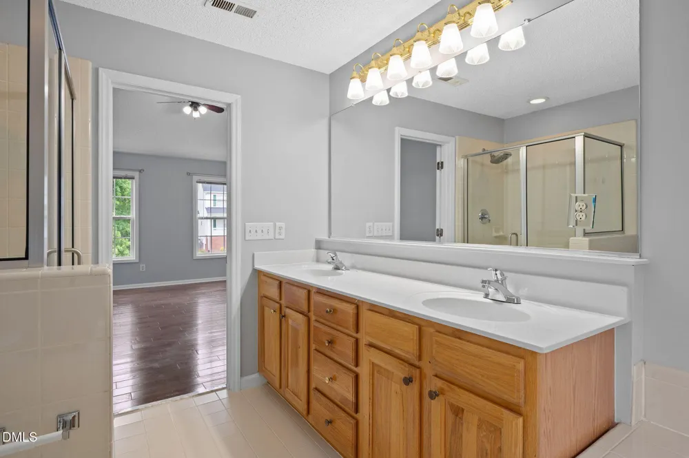 105 New Parkside Drive Chapel Hill, NC 27516