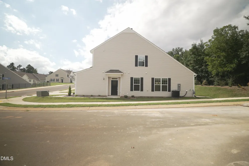 919 Hillman Lane Mebane, NC 27302