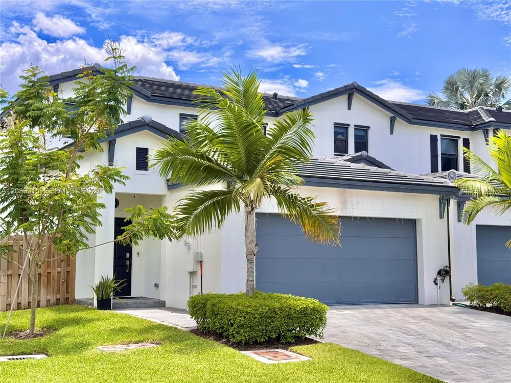 2950 Park Pl #5838 Dania Beach, FL 33312