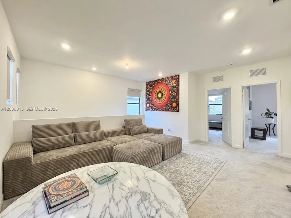 2950 Park Pl #5838 Dania Beach, FL 33312