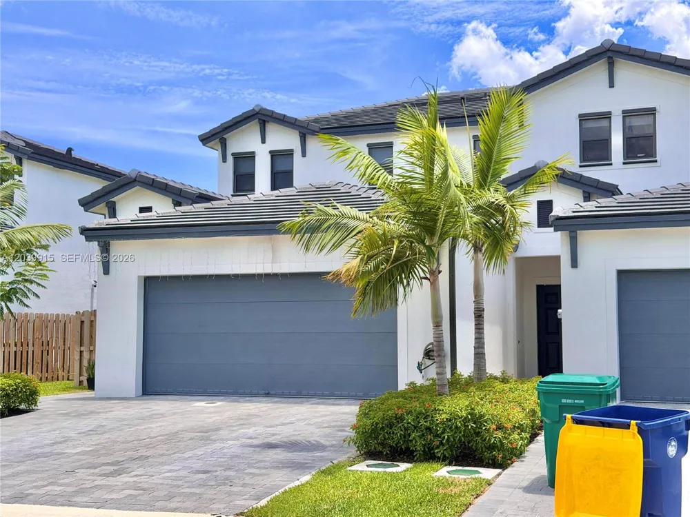 2950 Park Pl #5838 Dania Beach, FL 33312
