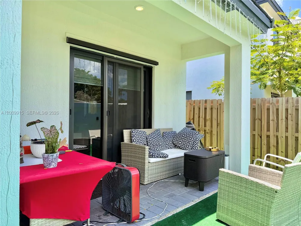 2950 Park Pl #5838 Dania Beach, FL 33312