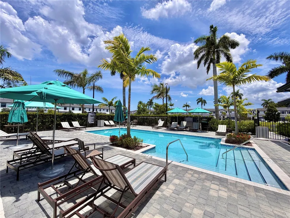 2950 Park Pl #5838 Dania Beach, FL 33312