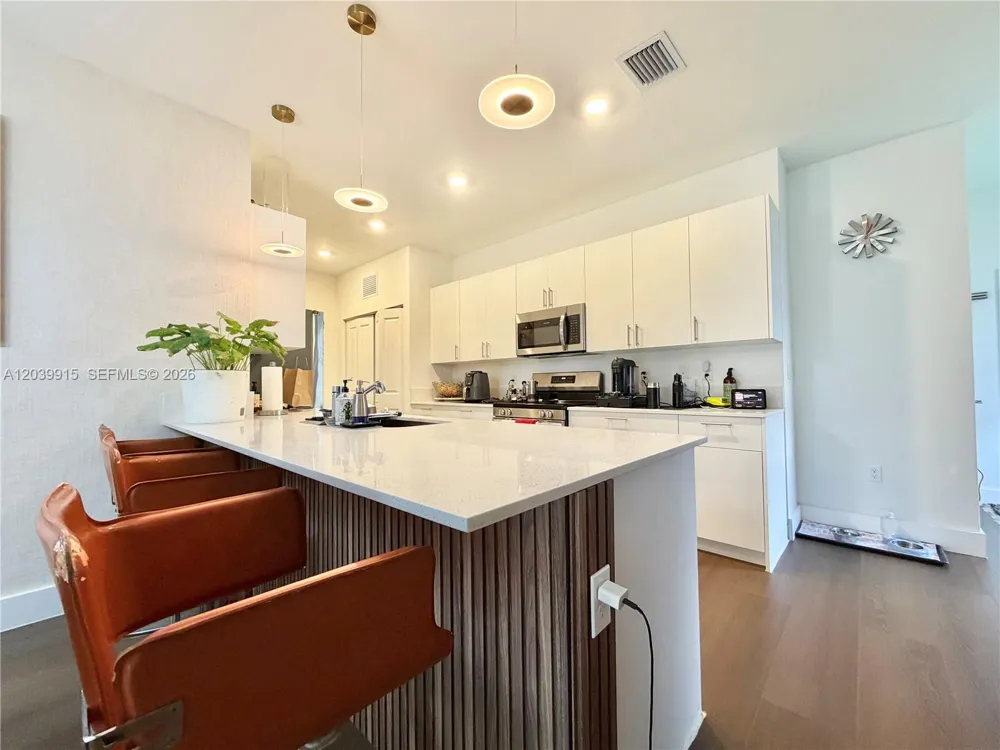 2950 Park Pl #5838 Dania Beach, FL 33312