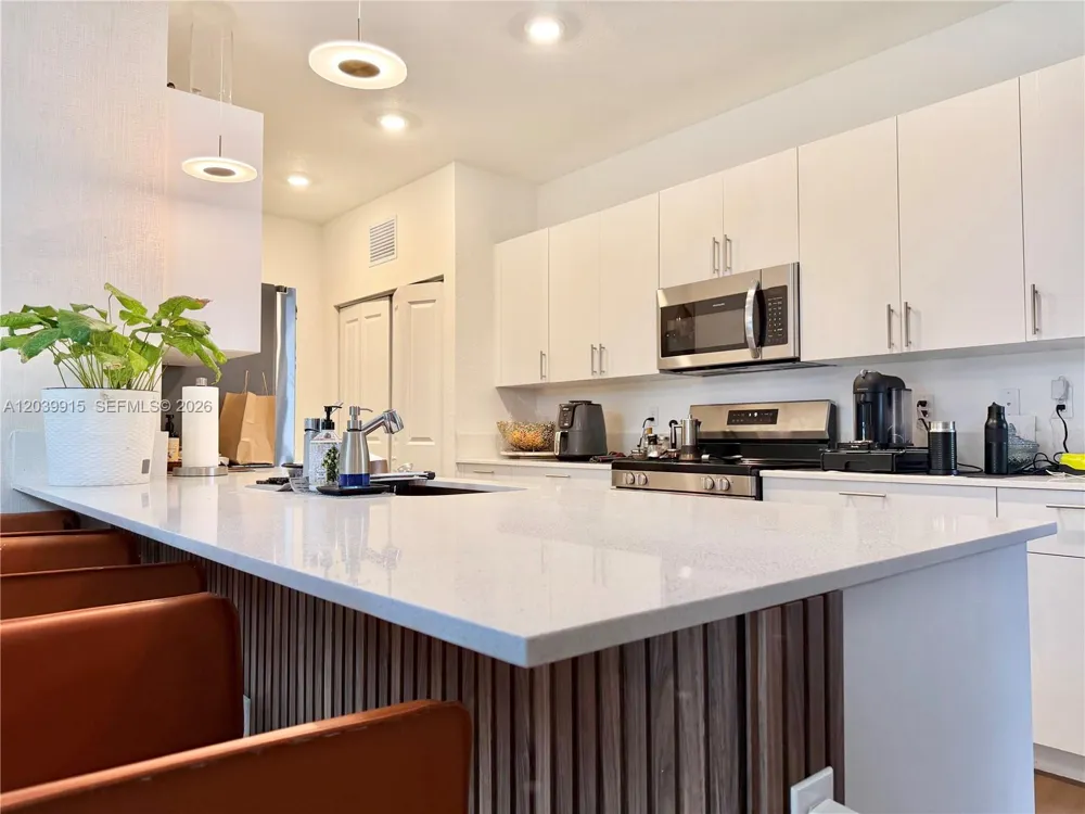 2950 Park Pl #5838 Dania Beach, FL 33312