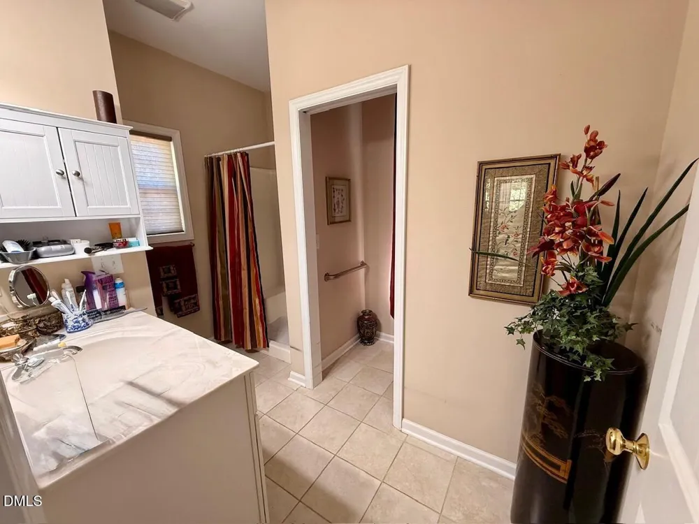 109 Sweetbriar Court West End, NC 27376