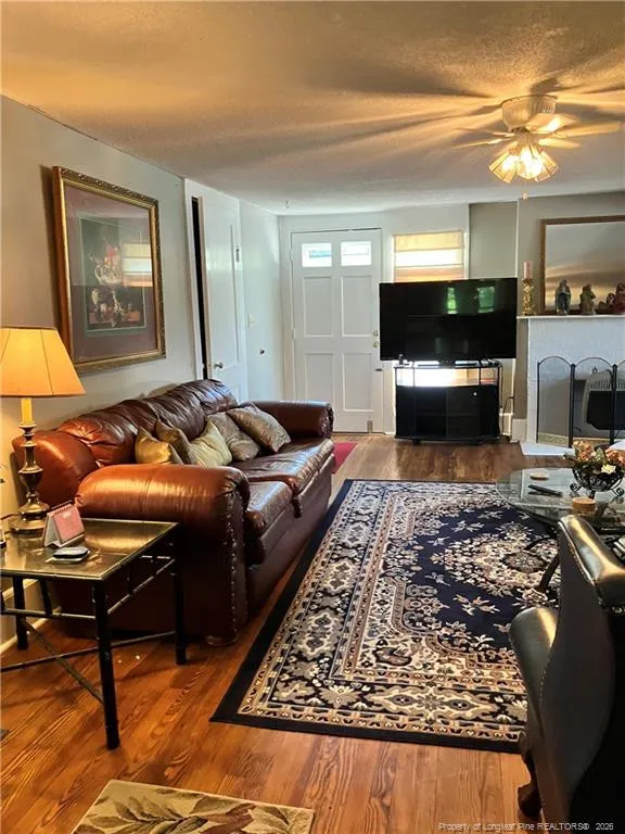 147 BEULAVILLE Highway Richlands, NC 28574