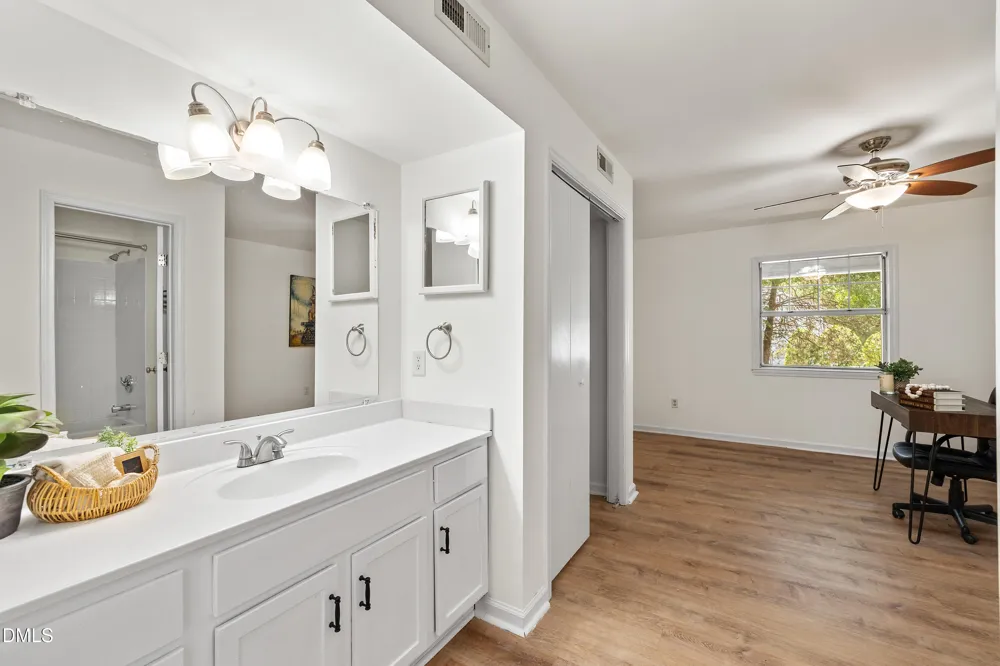 213 Schultz Street Chapel Hill, NC 27514