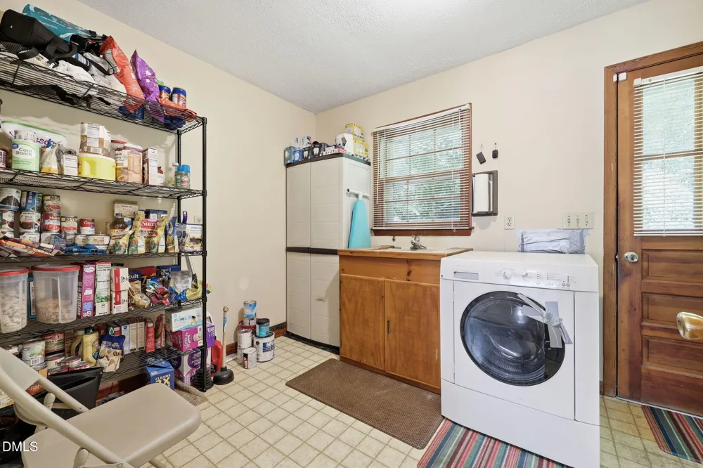1766 Mcphail Road Salemburg, NC 28385