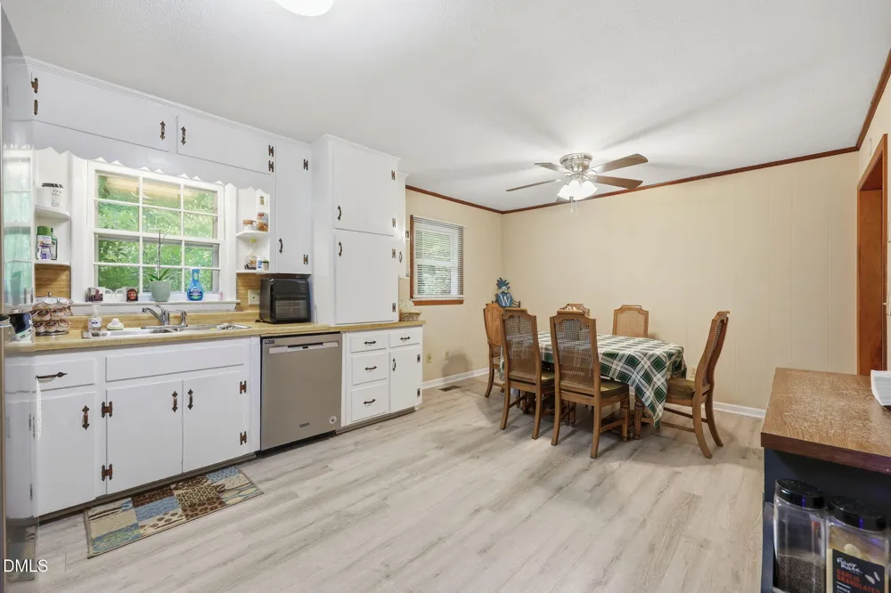 1766 Mcphail Road Salemburg, NC 28385