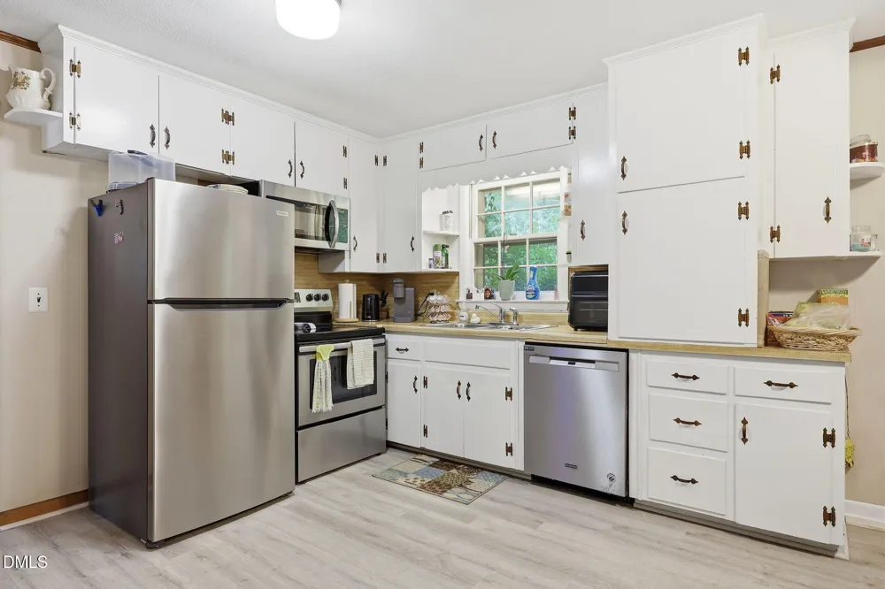 1766 Mcphail Road Salemburg, NC 28385
