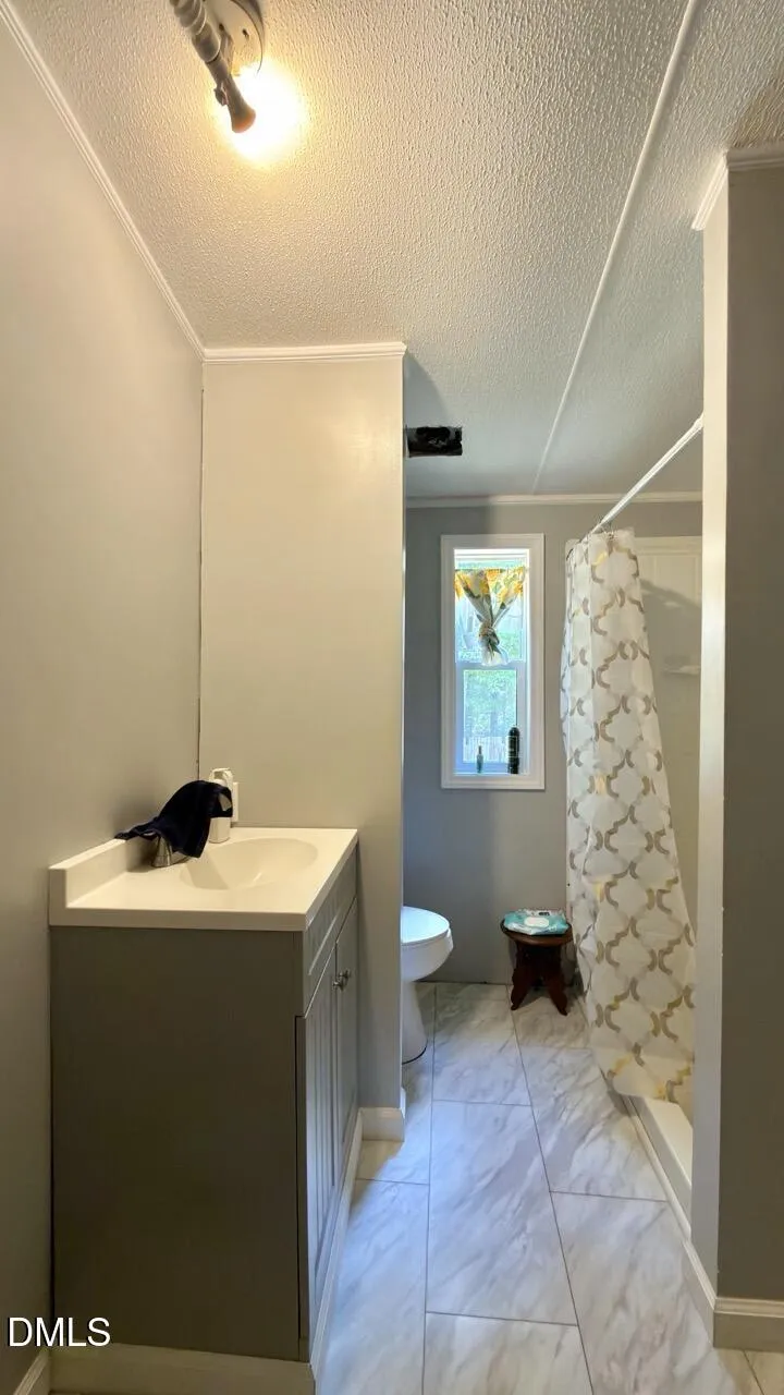 10608 Hicksboro Road Oxford, NC 27565
