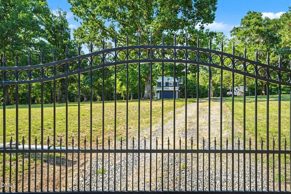 8196 Raymond Royster Road Roxboro, NC 27574