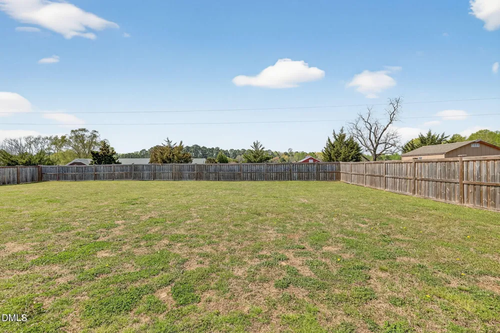 4324 Beckel Road Willow Springs, NC 27592