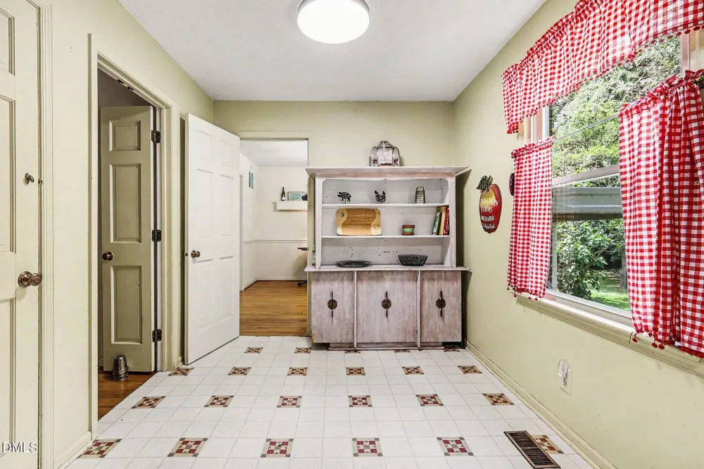 2555 Nutbush Road Henderson, NC 27537