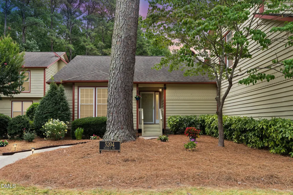 5204 Hogans Way Clayton, NC 27520