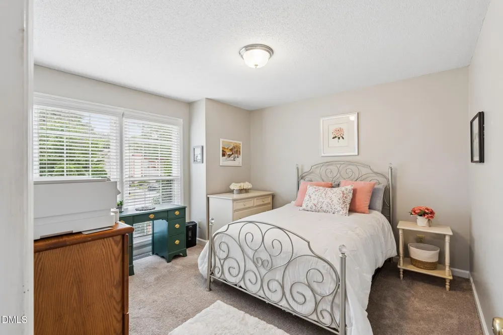 5204 Hogans Way Clayton, NC 27520