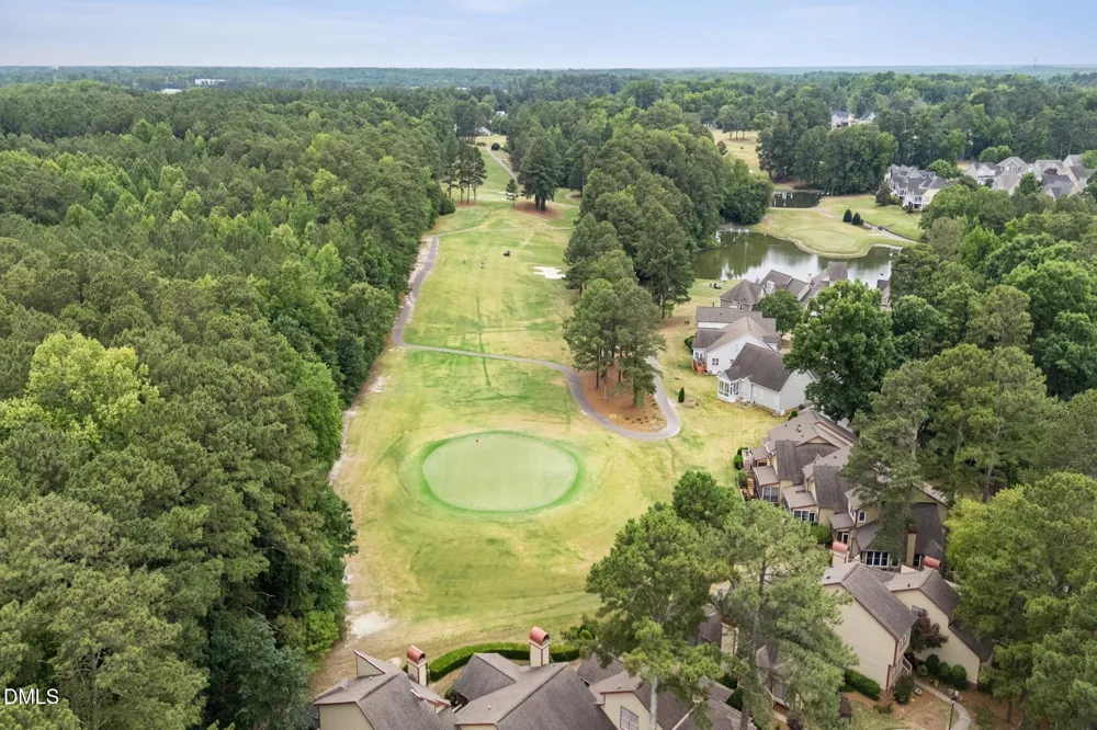 5204 Hogans Way Clayton, NC 27520