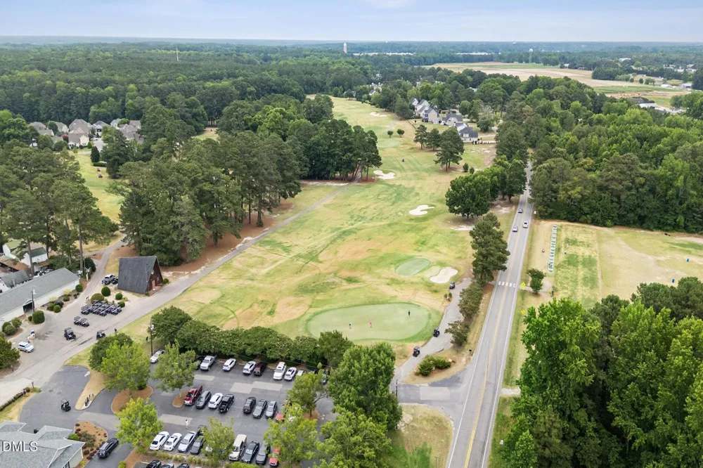 5204 Hogans Way Clayton, NC 27520