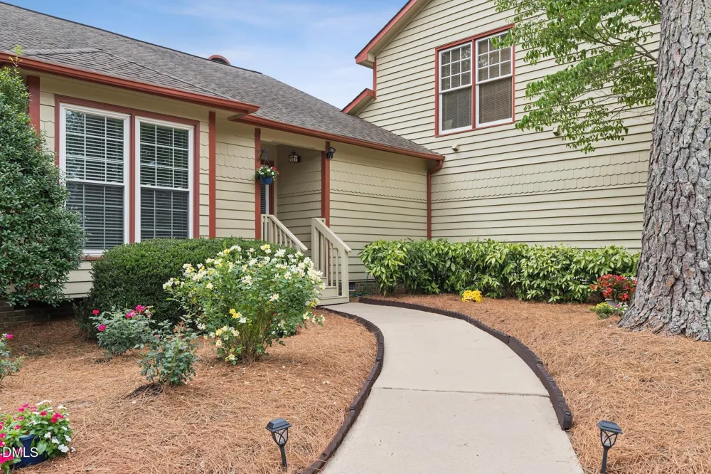 5204 Hogans Way Clayton, NC 27520