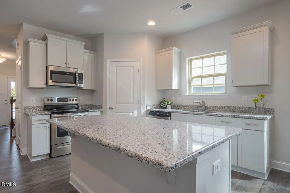 106 Jackson Rdg Way Pikeville, NC 27863