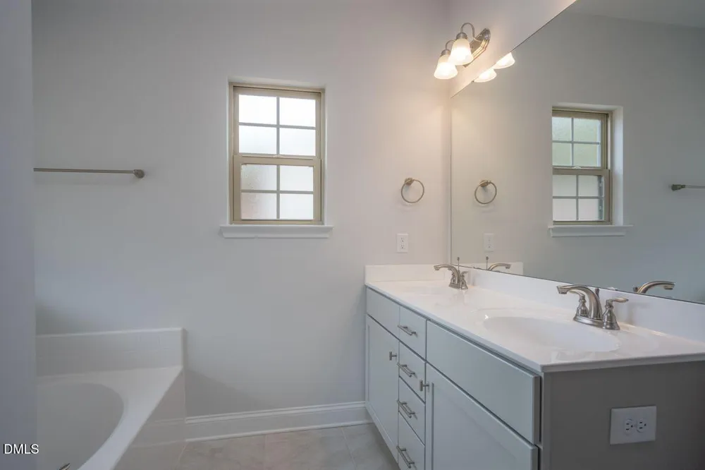 106 Jackson Rdg Way Pikeville, NC 27863