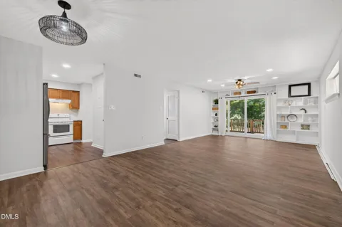 546 Pine Ridge Place