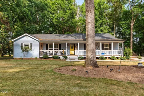 408 Lake Winds Trail