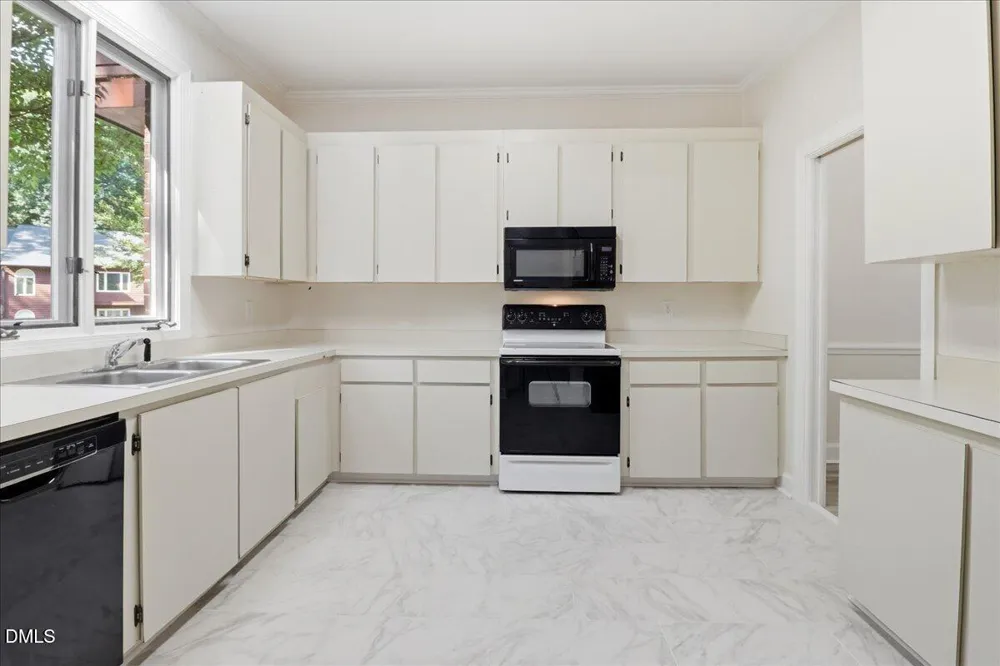 1311-e4 NW Forest Hills Road NW #E4 Wilson, NC 27896