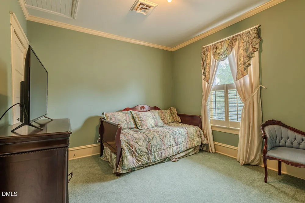 507 E Center Street Nashville, NC 27856