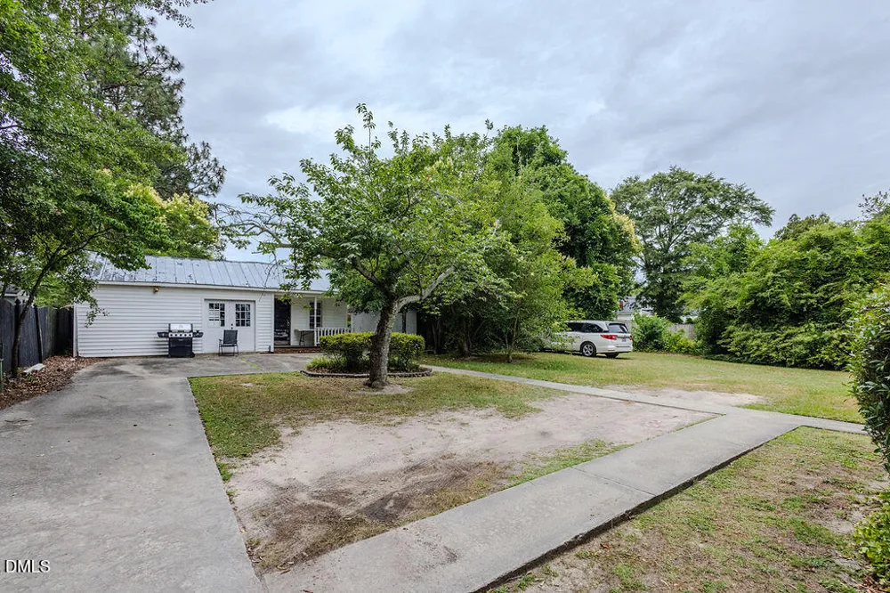 507 E Center Street Nashville, NC 27856