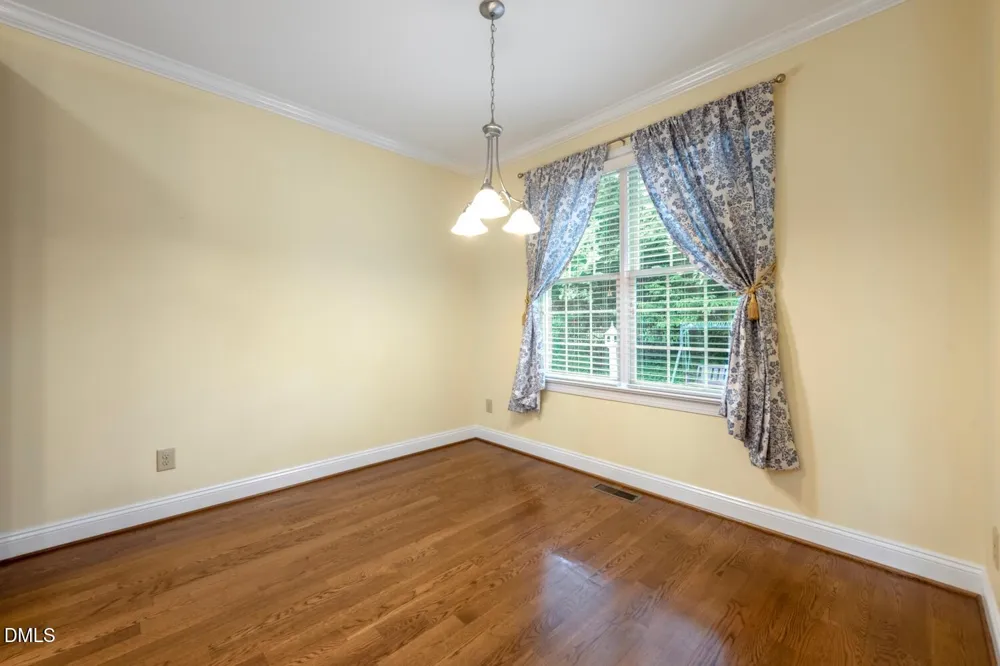 5008 Windsor Court Elon, NC 27244
