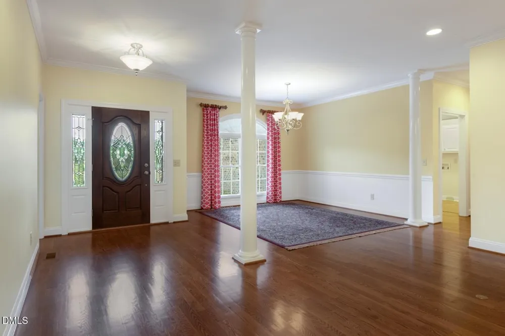 5008 Windsor Court Elon, NC 27244