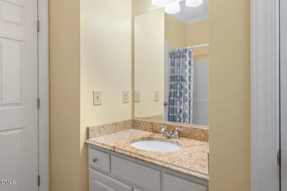 5008 Windsor Court Elon, NC 27244