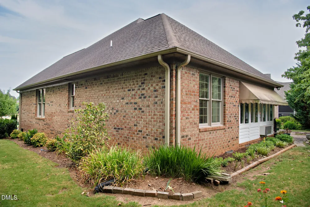 5008 Windsor Court Elon, NC 27244