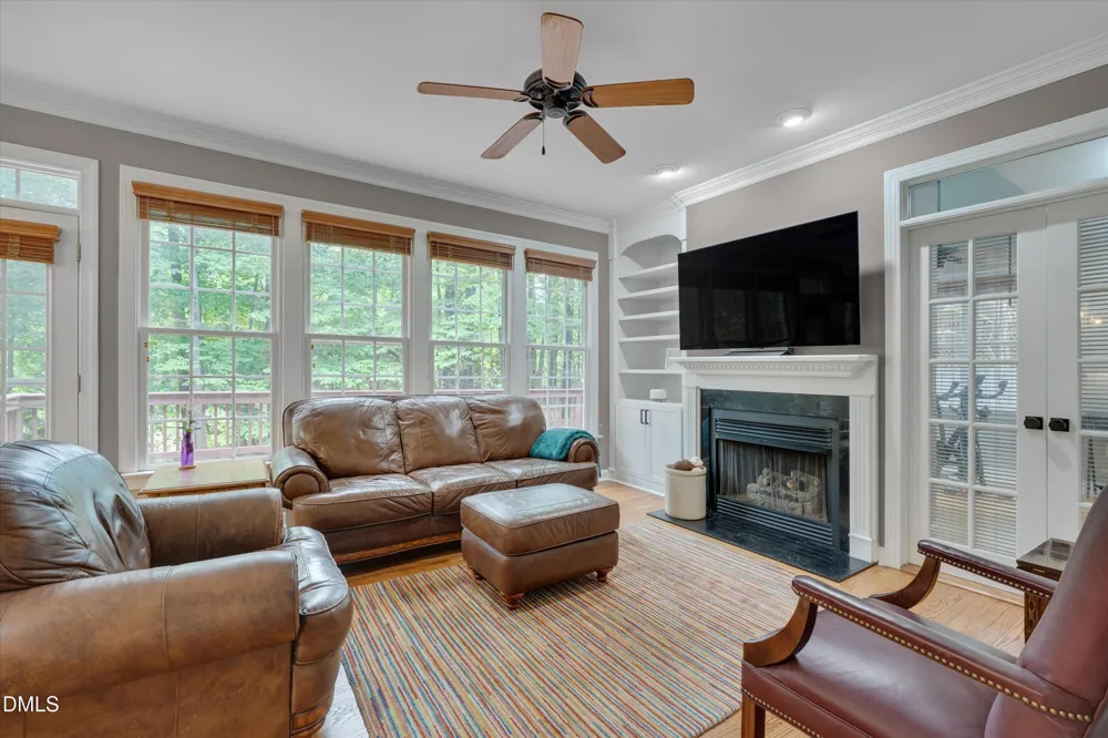 504 Manor Rdg Drive Carrboro, NC 27510