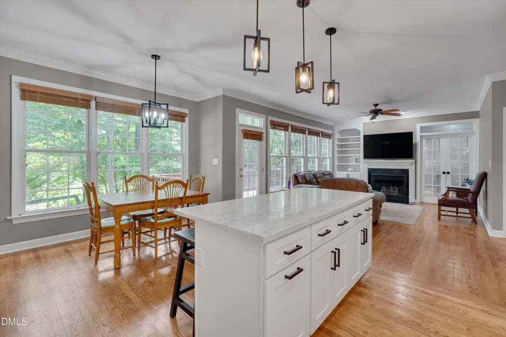 504 Manor Rdg Drive Carrboro, NC 27510