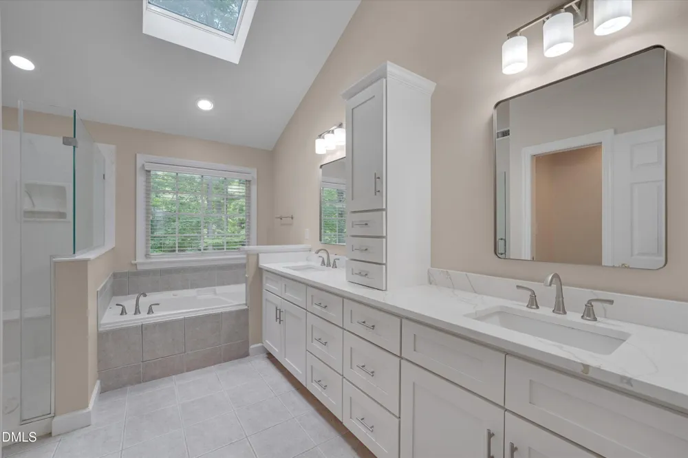 504 Manor Rdg Drive Carrboro, NC 27510