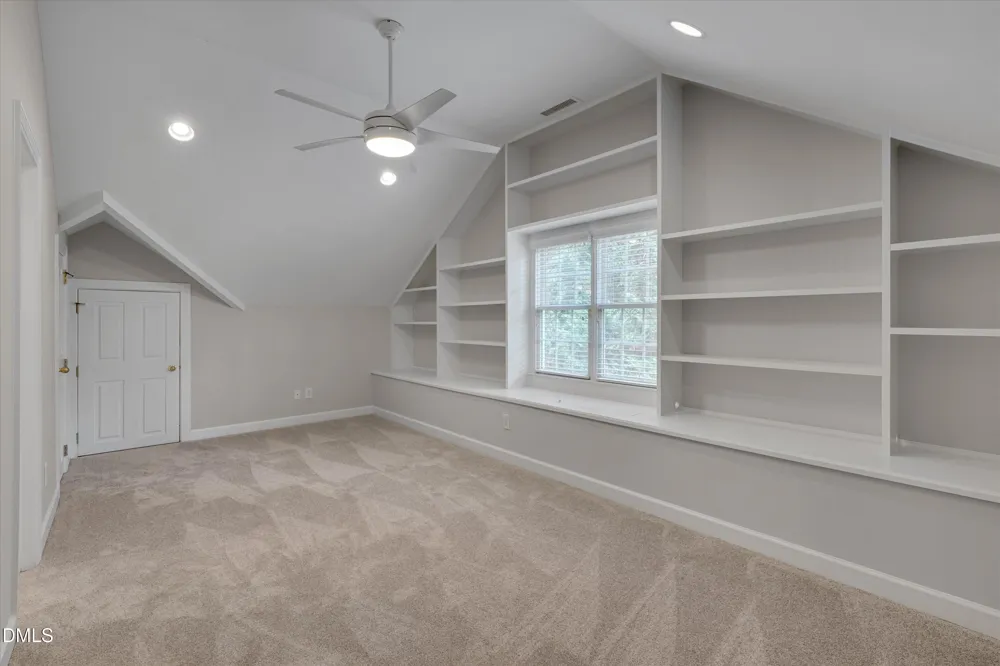 504 Manor Rdg Drive Carrboro, NC 27510
