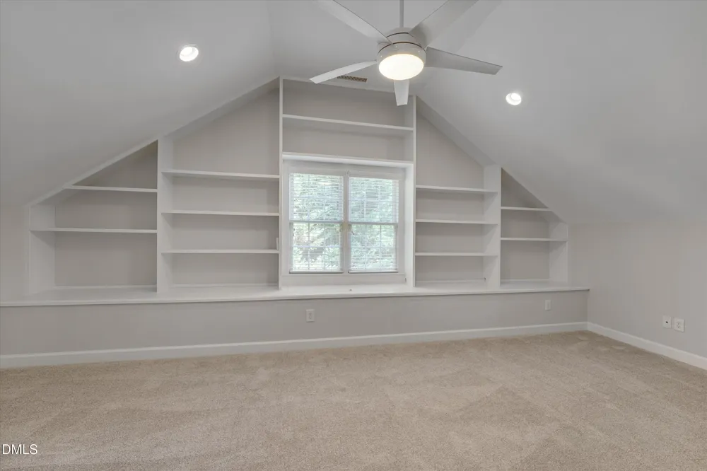 504 Manor Rdg Drive Carrboro, NC 27510