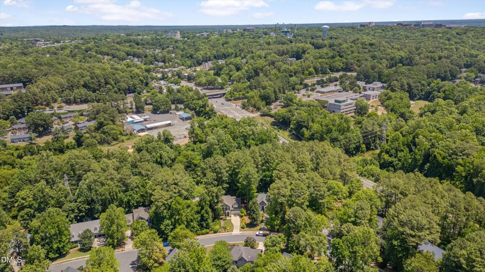 504 Manor Rdg Drive Carrboro, NC 27510