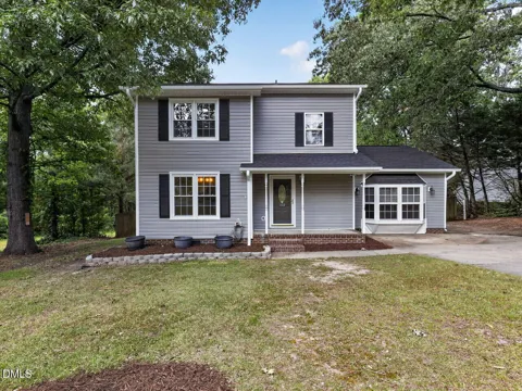 102 Greenwood Circle